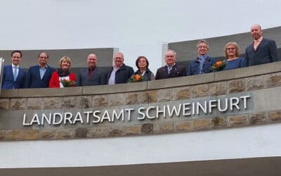 Landrat dankt langjährigen Mitarbeiterinnen und Mitarbeitern im Öffentlichen Dienst