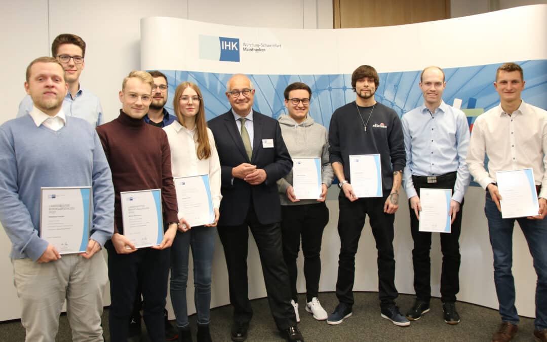 IHK-Präsident Dr. Klaus D. Mapara erhält Goldenen Ehrenring