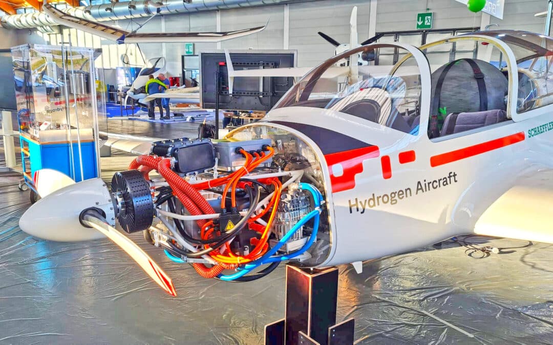 Leichtflugzeug mit Brennstoffzellen-Antrieb vorgestellt