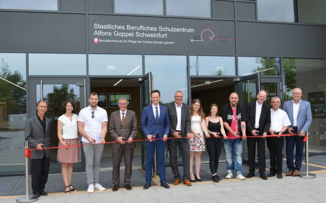 Neubau des Staatlichen Beruflichen Schulzentrums feierlich eingeweiht