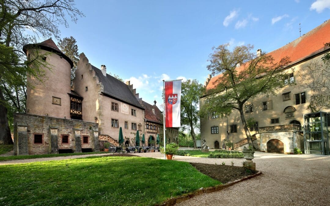 Von der Burg zum Schloss