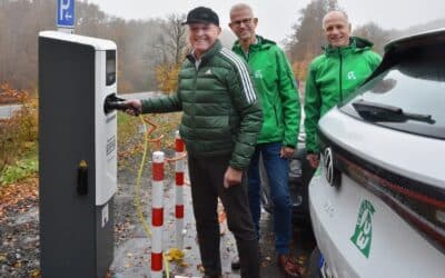 Stromladesäulen direkt am Kreuzberg