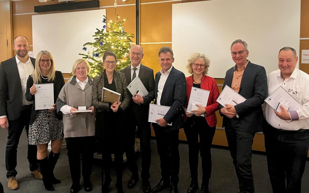 IHK-Präsidentin würdigt langjähriges Engagement