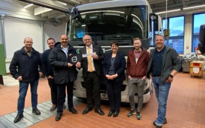 E-Lkw als Schulungsfahrzeug übergeben