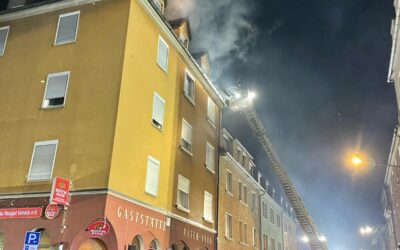 Dachstuhlbrand in der Schweinfurter Innenstadt