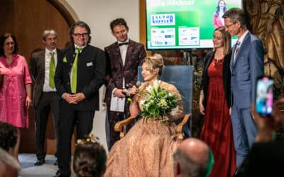 Julia Häckner ist neue Schweinfurter Weinprinzessin