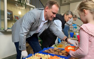 „Bio-Brotboxaktion“ erfreut erste Klassen mit regionalem Bio-Frühstück