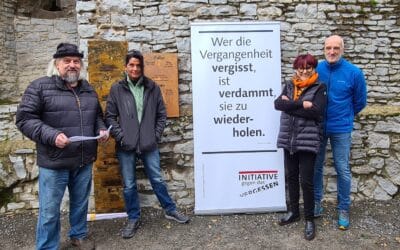 Denkzeichen an der Stadtmauer im Châteaudun-Park