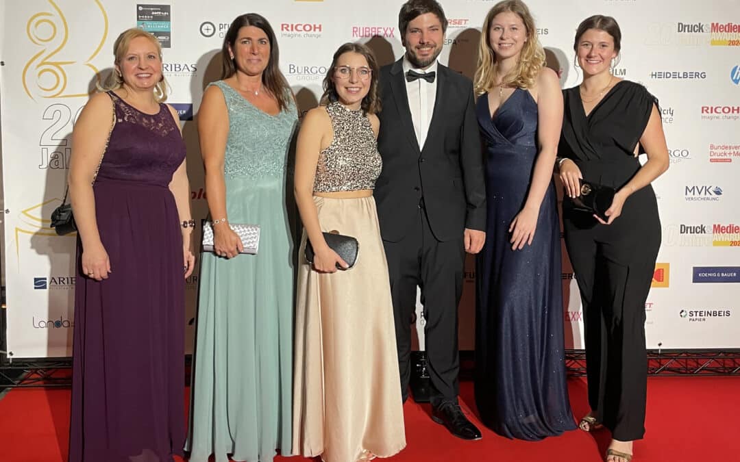 Rudolph Druck und Nachwuchstalent Annika Lassen räumen bei den Druck & Medien Awards 2024 ab