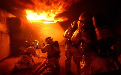 Scheune in Vollbrand – Sechsstelliger Schaden –  Kriminalpolizei sucht Zeugen