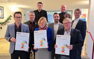 Premiere für das erste gemeinsame vhs-Programmheft