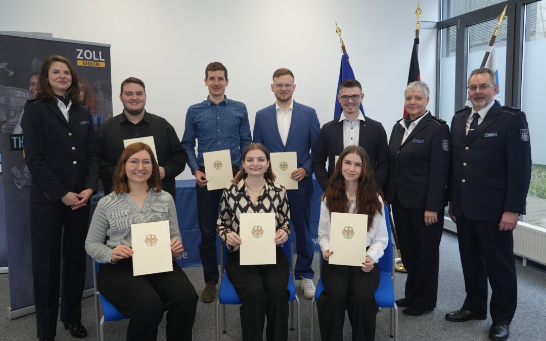 Gelungener Berufseinstieg beim Hauptzollamt