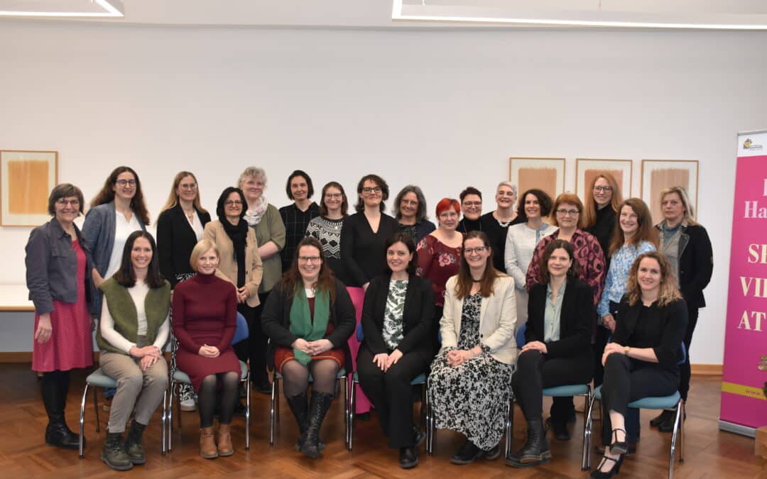 100 Jahre Tradition und Bildung: Erfolgreicher Abschluss des Lehrgangs „Qualifizierung in der Hauswirtschaft“ im Jubiläumsjahr