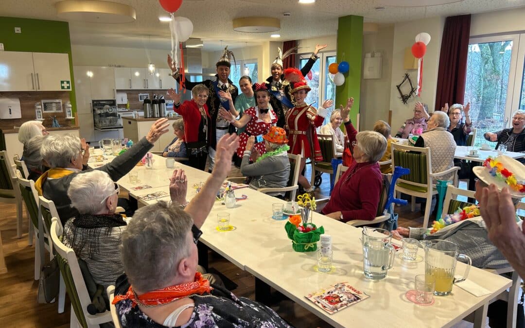 Schweinfurter Prinzenpaar 2025 zu Besuch in der Tagespflege am Sonnenteller