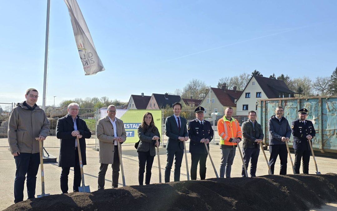 Spatenstich für Multifunktionsgebäude am Kreisbauhof in Niederwerrn