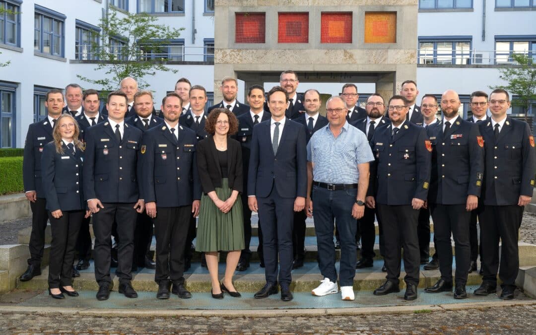 Neue Kreisbrandinspektion in Dienst gestellt