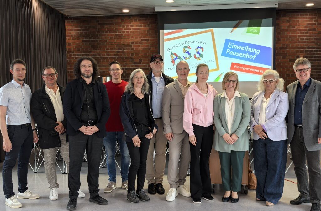 Eröffnung des neuen Pausenhofs der Albert-Schweitzer-Grundschule