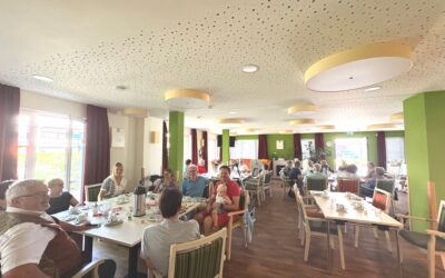 Kaffee, Kuchen und Gemeinschaft: Erfolgreicher Nachmittag in der Tagespflege am Sonnenteller