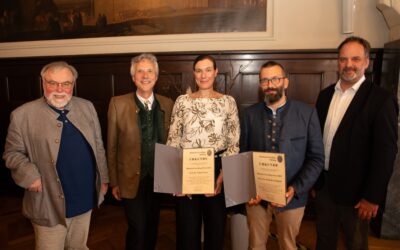 Dr. Wibke Peters und Dr. Hendrik Edelhoff für herausragende Forschungsarbeit zum Gamswild ausgezeichnet