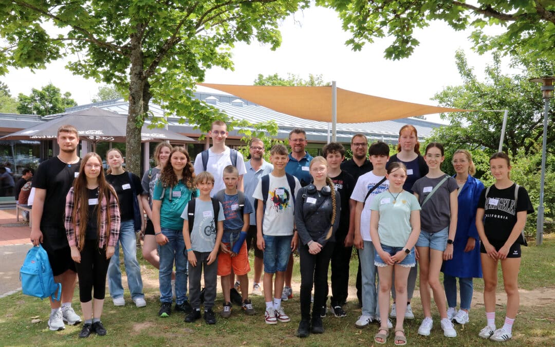 Ferienprogramm an der THWS: Jugendliche erforschen CAD-Software und Kunststofftechnik