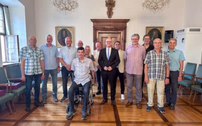 Oberbürgermeister ehrt Dienstjubilare und verabschiedet Ruheständler