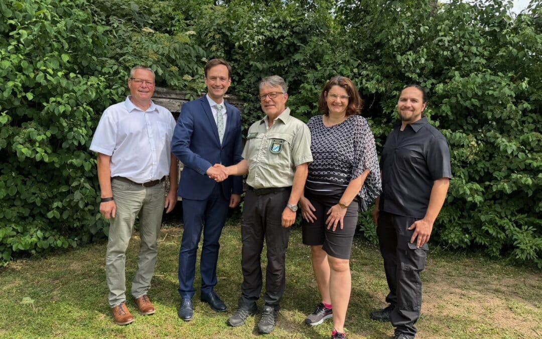 Natur erfahren mit allen Sinnen: Waldpädagoge Harald Spiegel macht Bildung zum Erlebnis