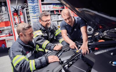 Sicher im Einsatz: ZF informiert Einsatzkräfte über den Umgang mit Elektro- und Hybridfahrzeugen