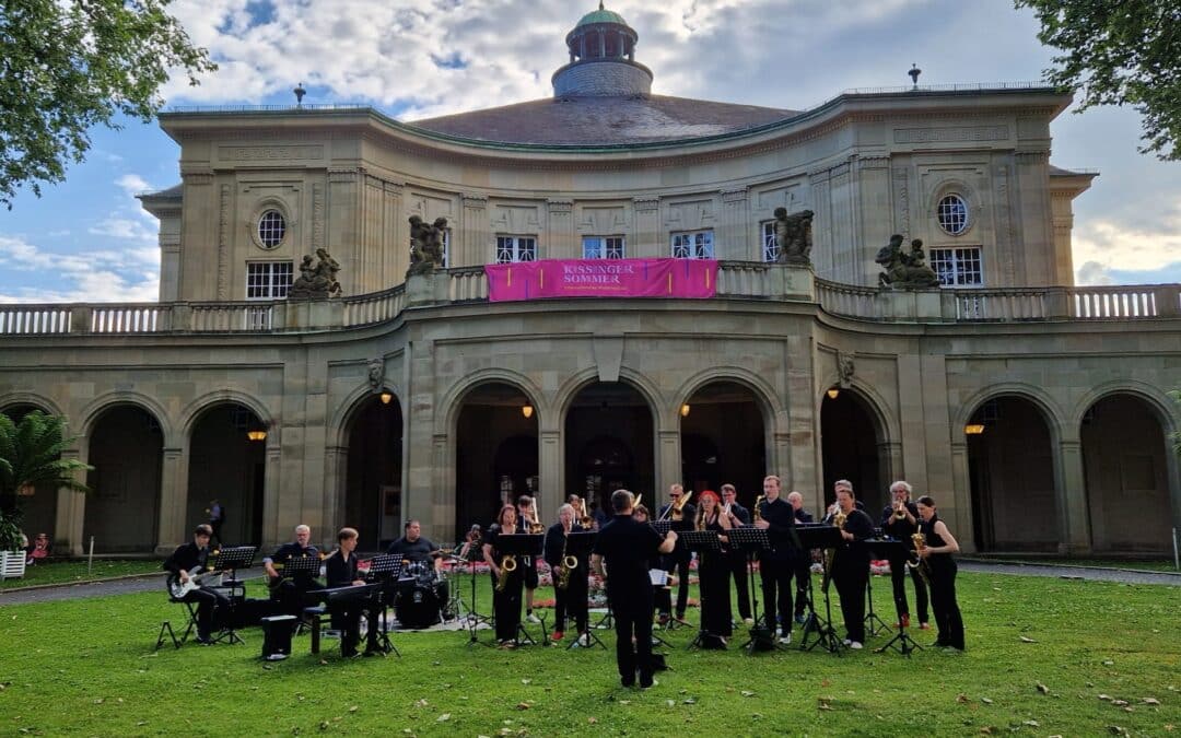 Die BLOWIN ́ HORNS BIG BAND trifft auf EPMO COMBO