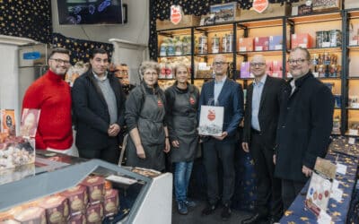Oberbürgermeister Dr. Vogel besucht neue Lebkuchen-Schmidt-Filiale