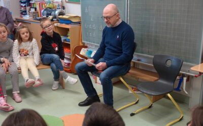 AOK Schweinfurt unterstützt bundesweiten Vorlesetag für Kinder