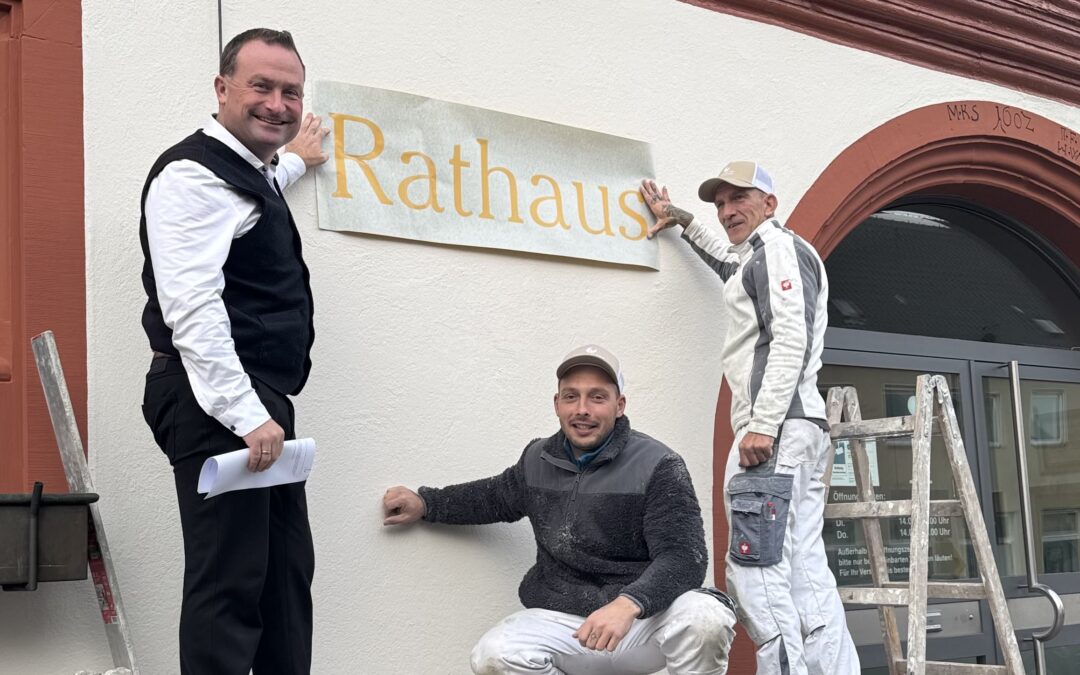 Rathaus nicht zu übersehen