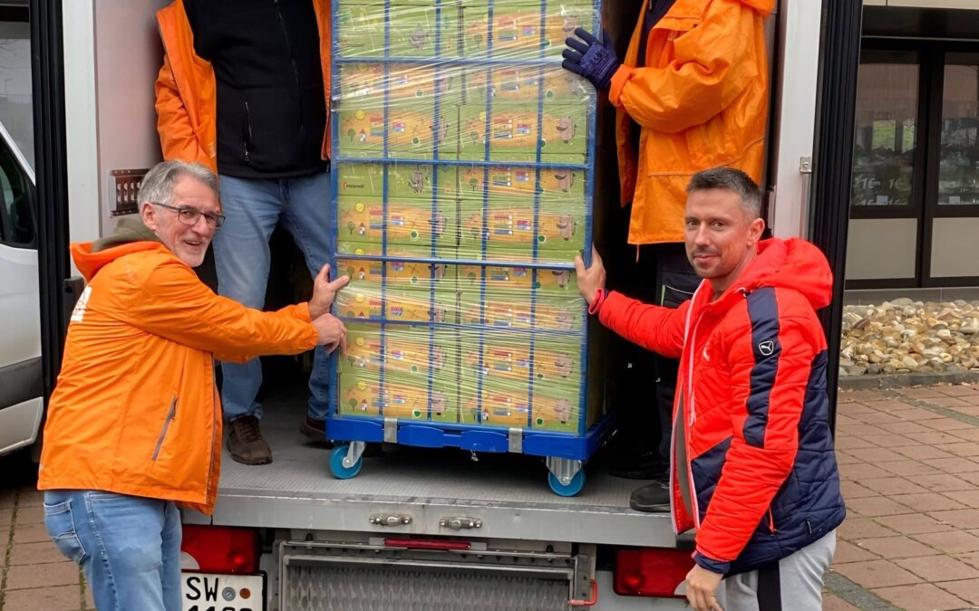 Würzburger Verein spendet Weihnachtsgeschenke an die Tafel