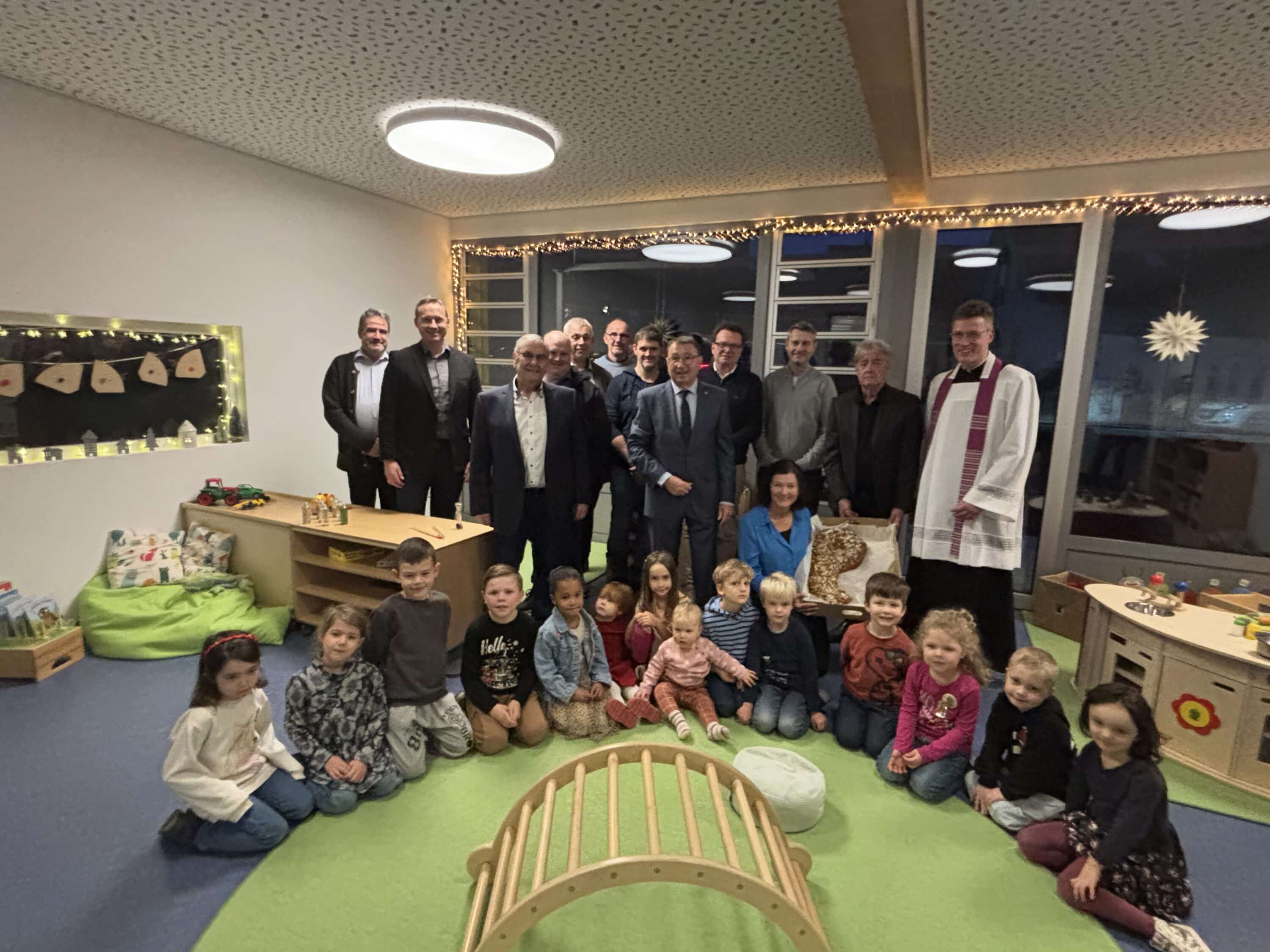 Amtl. N. PRessebericht Erweiterung des Kindergartens Stadtlauringen Bild 1