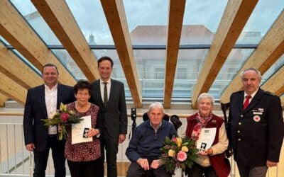 50-jähriges ehrenamtliches Engagement für das Bayerische Rote Kreuz gewürdigt