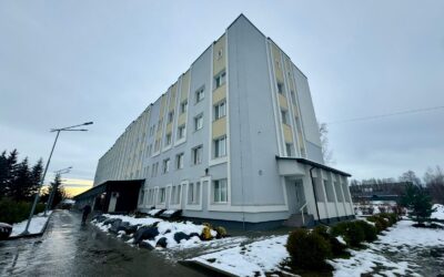 Landkreis Haßberge liefert Solaranlage für Krankenhaus in Mostyska