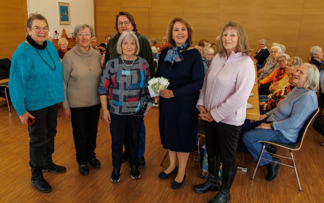 Palmbuschen-Aktion hilft Zirkus Rafeldinio: 500 Euro für neue Zeltplane