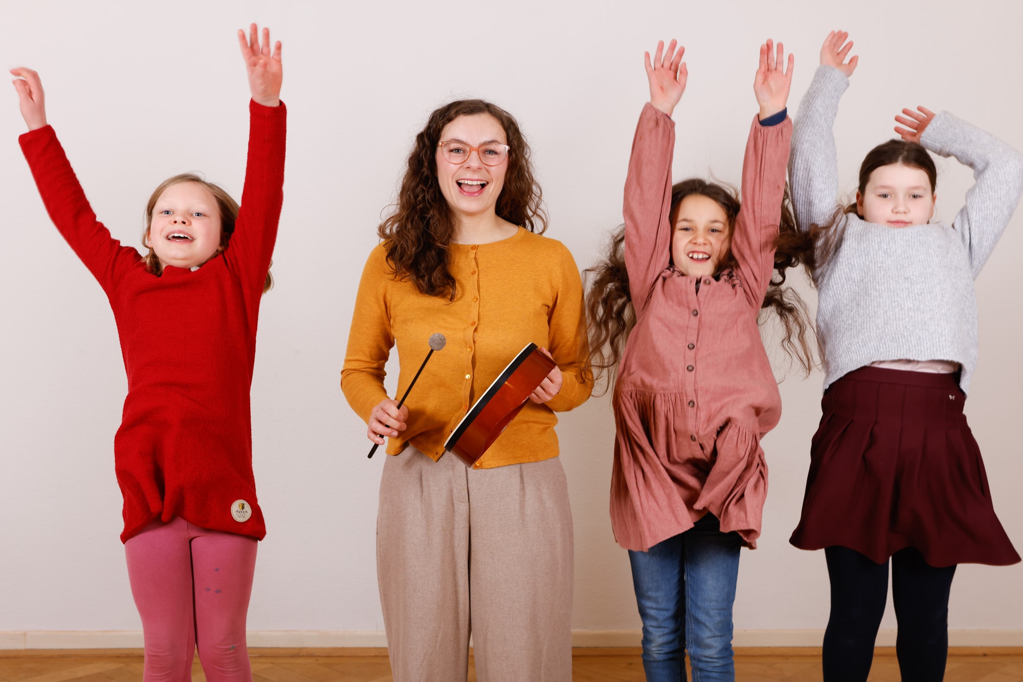 03 Ida im Liederkasten – Web (©Nadja Mahjoub).jpg