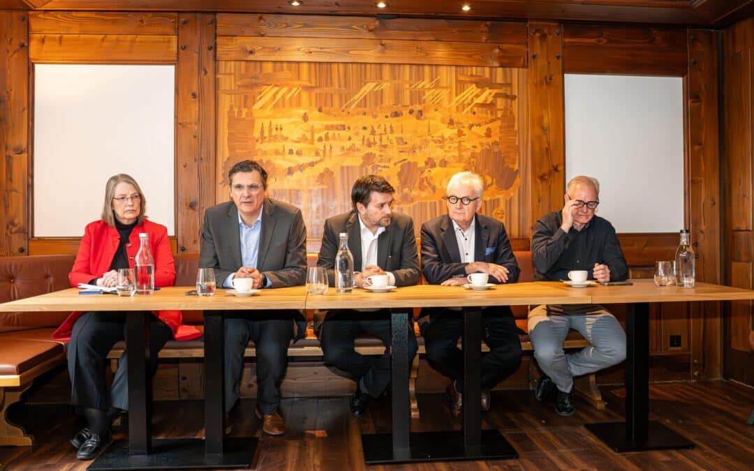 Freie Wähler, Grüne, Linke und FDP unterstützen Ralf Hofmann bei der OB-Stichwahl