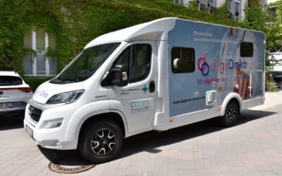 Das Präventionsmobil der Frauenklinik des Uniklinikums Erlangen macht Station beim Frühjahrsmarkt