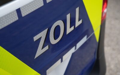 Geldwäsche-Verdacht im Fernreisebus – Zoll stellt 100.000 Euro Bargeld am Würzburger Busbahnhof sicher