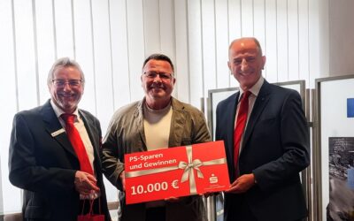 Großer Jubel in Sennfeld: 10.000 Euro Hauptgewinn beim PS-Sparen der Sparkasse