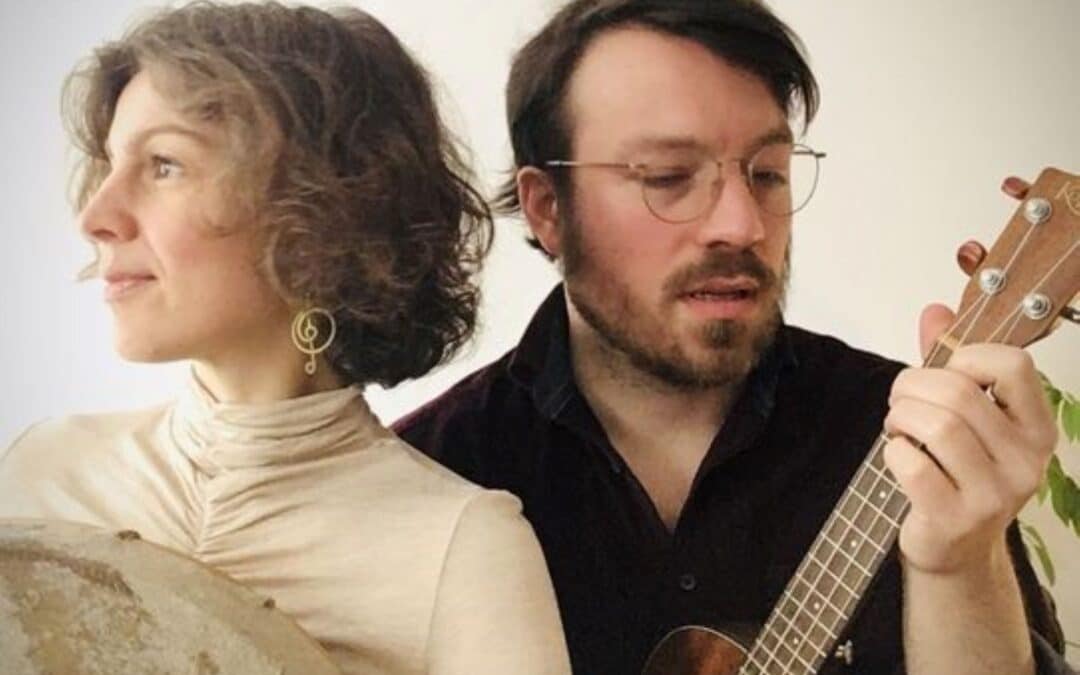 Das Singer-Song-Writer Duo „Rosaro und Peppler“ in der Kreisgalerie