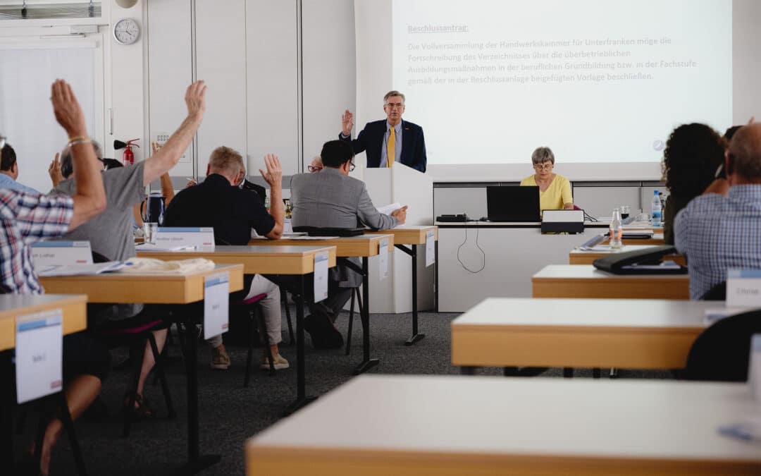 138. Vollversammlung der Handwerkskammer für Unterfranken –
Das Handwerk als Ausbildungsmotor