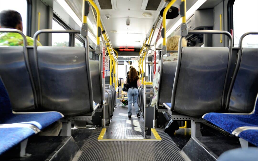 ÖPNV im Landkreis: Kürzere Fahrzeiten und bessere Anschlüsse ab 15. August