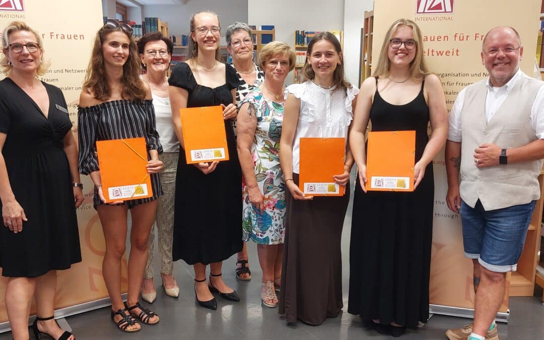 Zonta-Club Bad Kissingen-Schweinfurt verleiht „Young Women in Leadership“-Preis an vier engagierte Schülerinnen der Region Main-Rhön