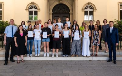 Freiwilliges Engagement wird belohnt: Zertifikatsverleihung zum Freiwilligen Sozialen Schuljahr