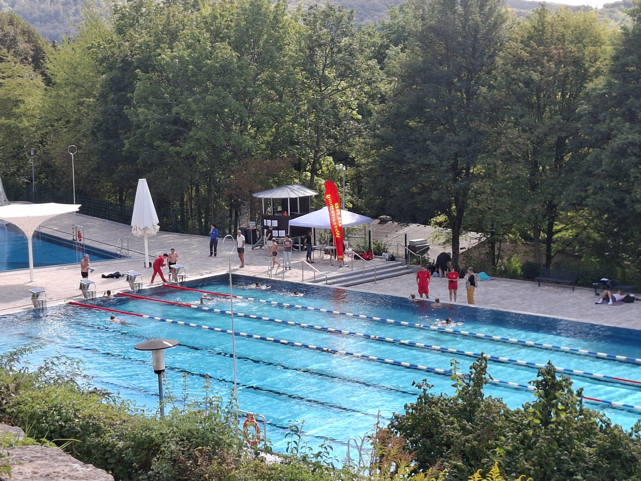 DLRG-Abzeichentag im Terrassenschwimmbad –