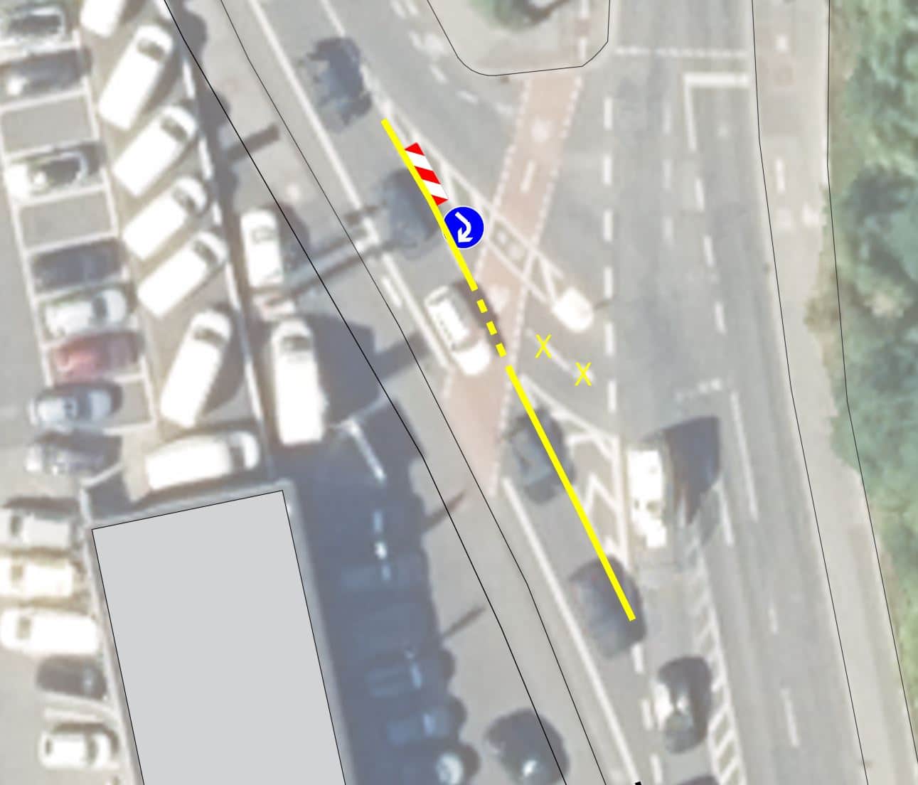 Verkehrsversuch: Wegfall der Linksabbiegestelle am Knoten Deutschhöfer Straße / Dittelbrunner Straße Vierwöchiger Test zur Erprobung einer neuen Verkehrsführung