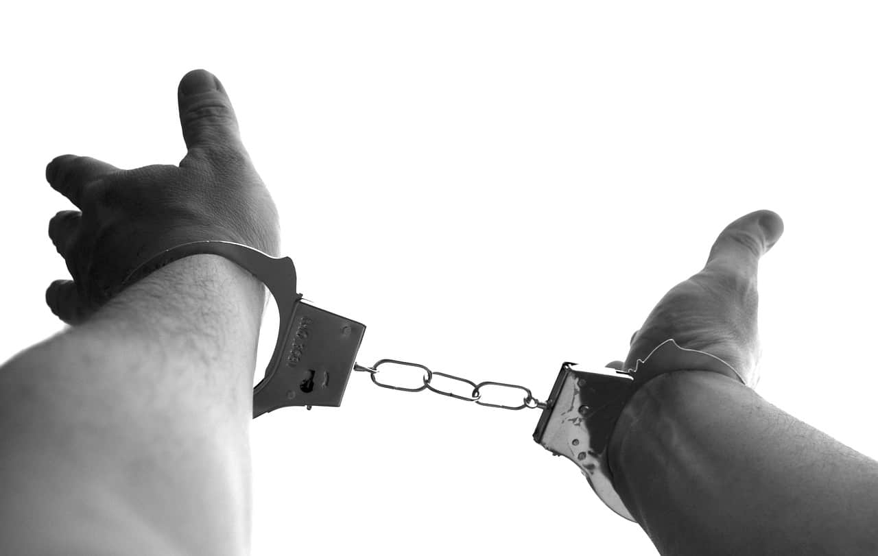 Polizeibeamte in Zivil im Einsatz – Festnahme nach Ladendiebstahl – Untersuchungshaft