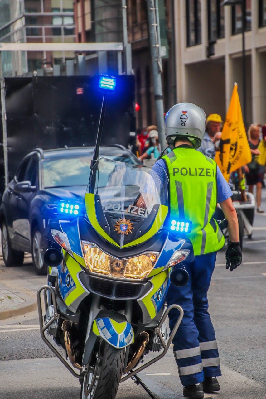 police-6819673_1280